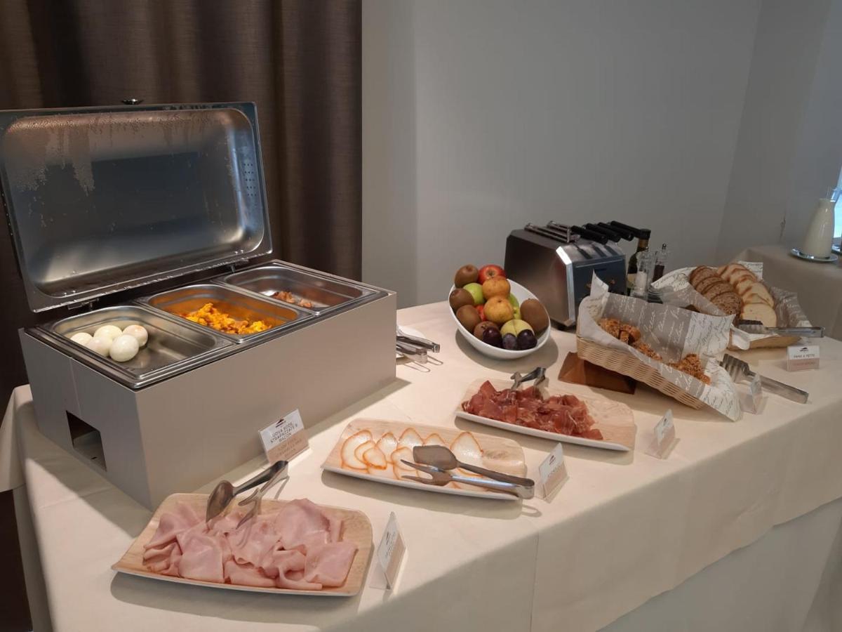 Ambruosi Village Resort & Spa Massignano Eksteriør billede